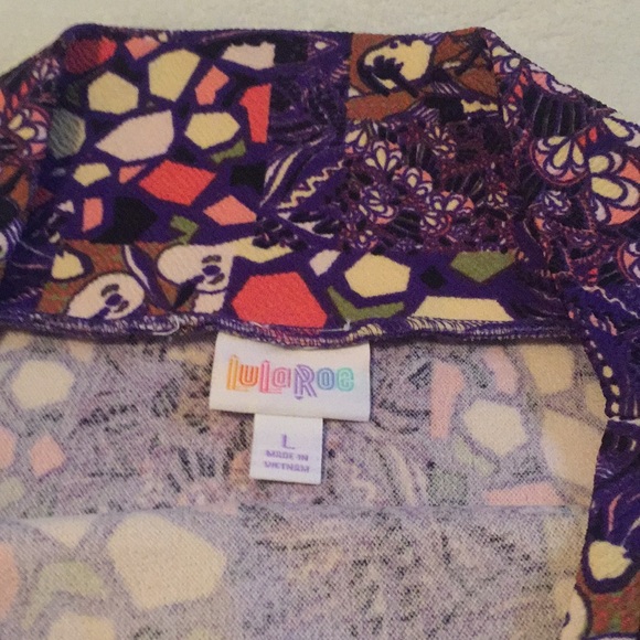 Cute LuLaRoe Cassie Perfect for Summer - Picture 4 of 5